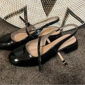 Elegant Black Slingback Women's Shoes